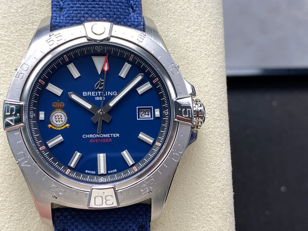 AVENGER AUTOMATIC 42 STEEL CASE BLUE NYLON STRAP