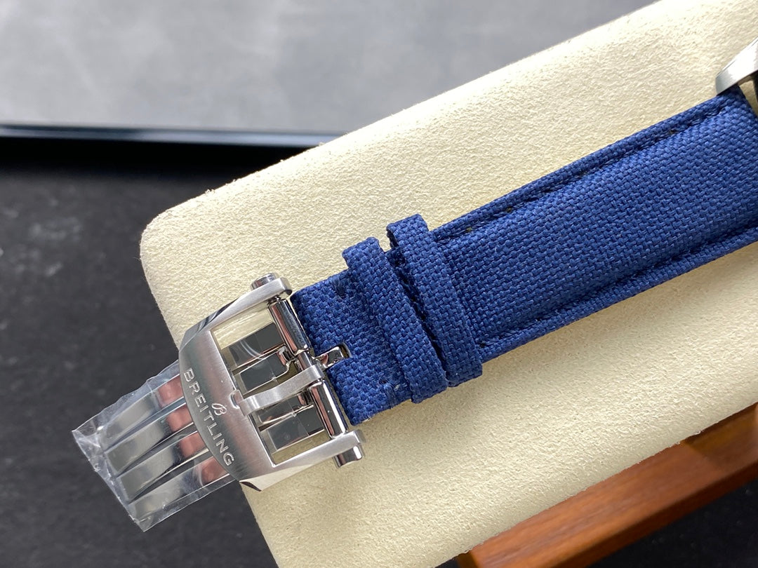 AVENGER AUTOMATIC 42 STEEL CASE BLUE NYLON STRAP
