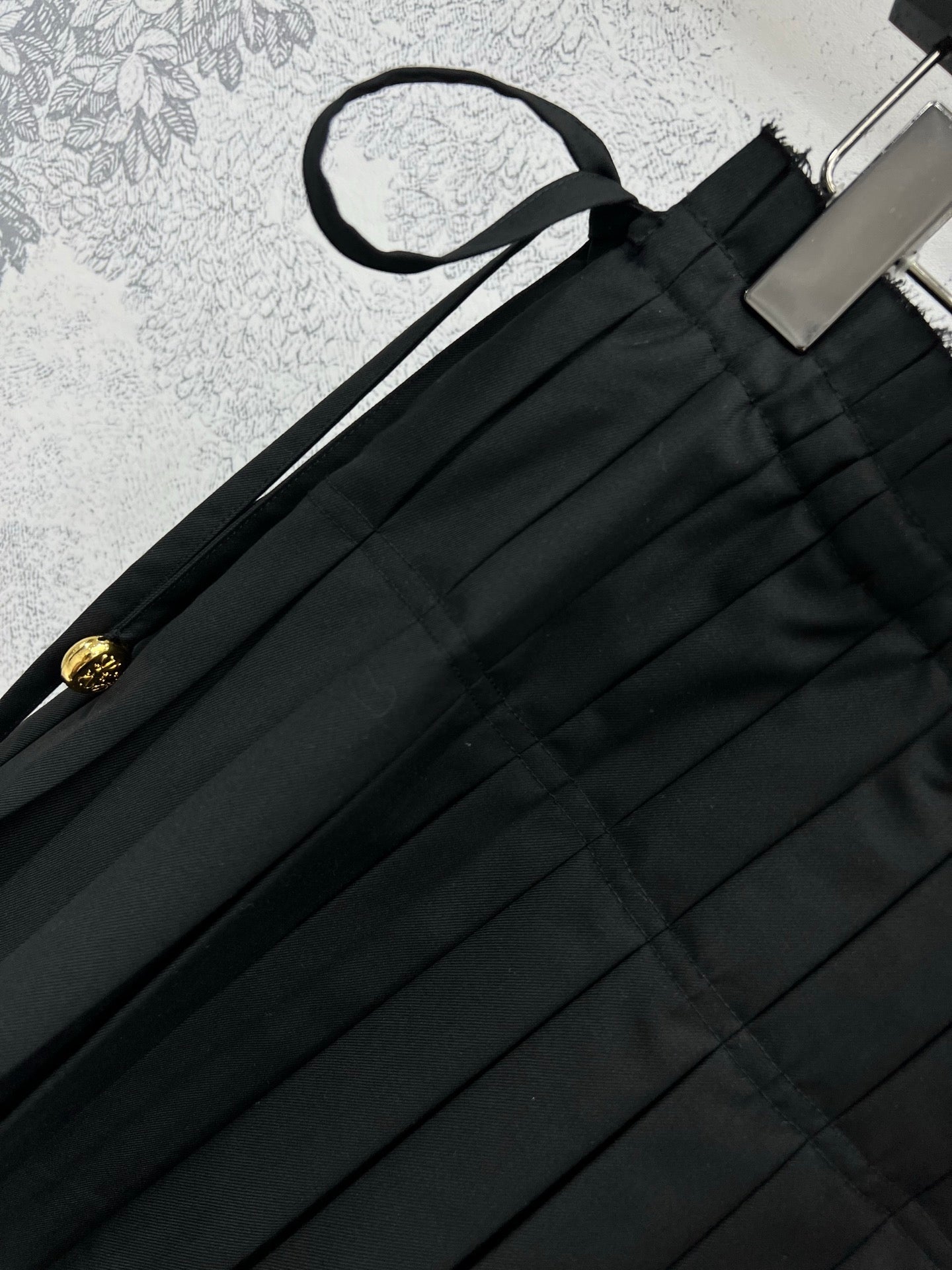 Loewe 25 Pleated Short Skirt Black Polyester Fiber