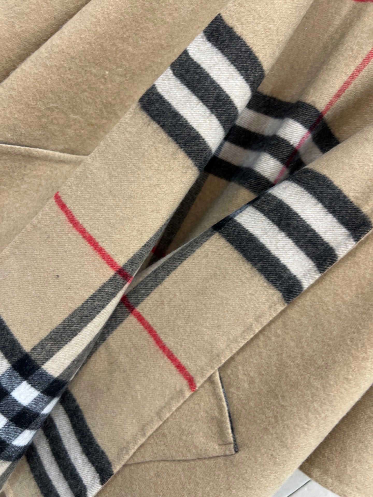 BURBERRY 25S HOODED CASHMERE PONCHO 2768