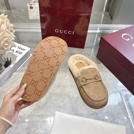 GUCCI 26S MULES IN BEIGE SUEDE GG LOGO PATTERN