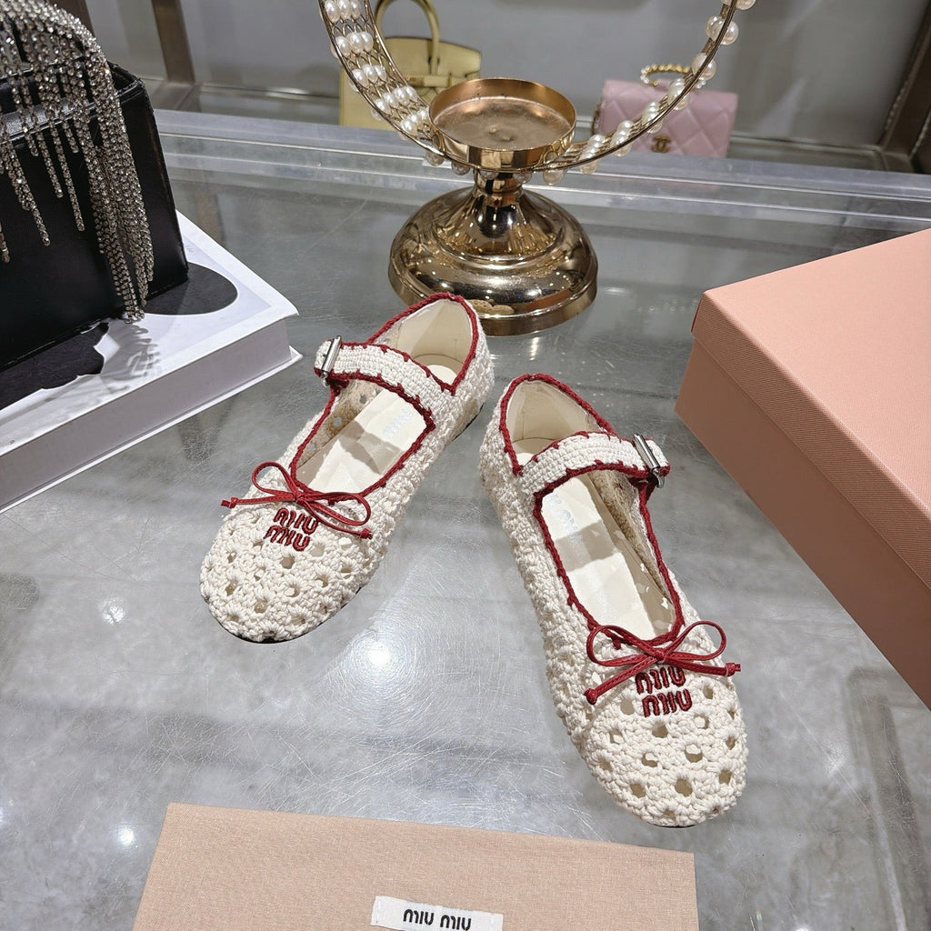 MIUMIU 26S MARY JANE BALLET FLATS IN WHITE CROCHET KNIT AND RED TRIM