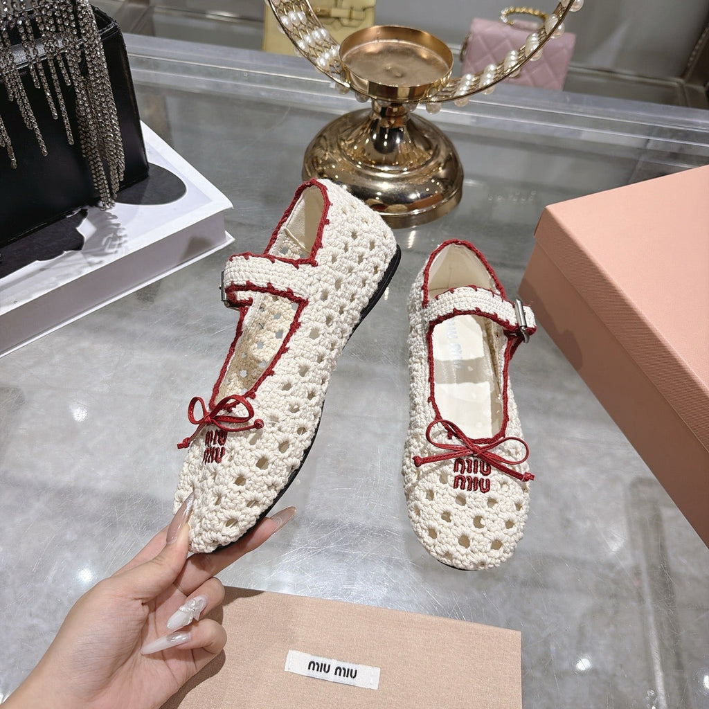 MIUMIU 26S MARY JANE BALLET FLATS IN WHITE CROCHET KNIT AND RED TRIM