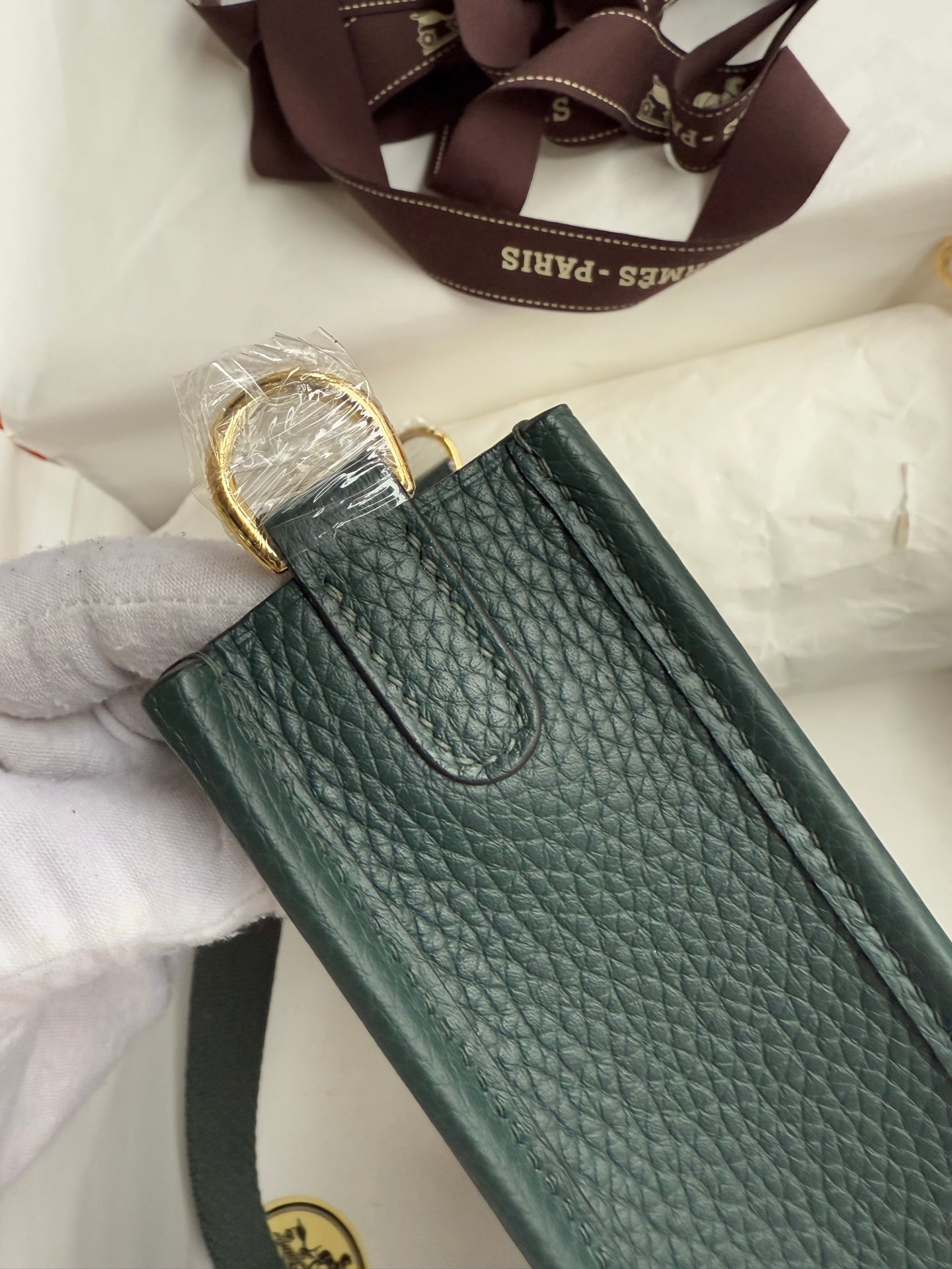 HM 25S EVELYNE 17 CM IN MOSS GREEN COWHIDE WITH GOLD HARDWARE