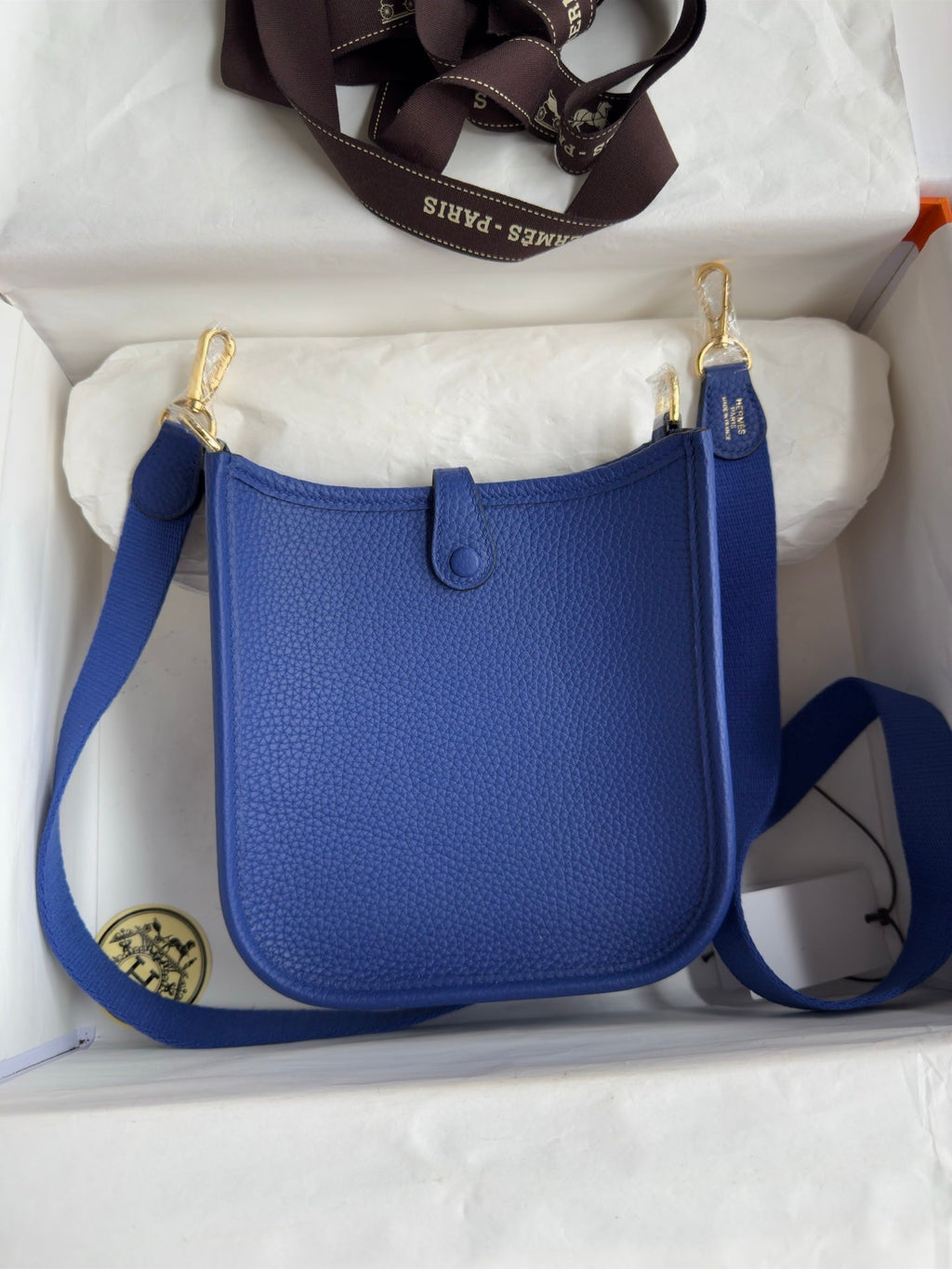 HM 25S EVELYNE 17 CM IN NAVY BLUE COWHIDE WITH GOLD HARDWARE