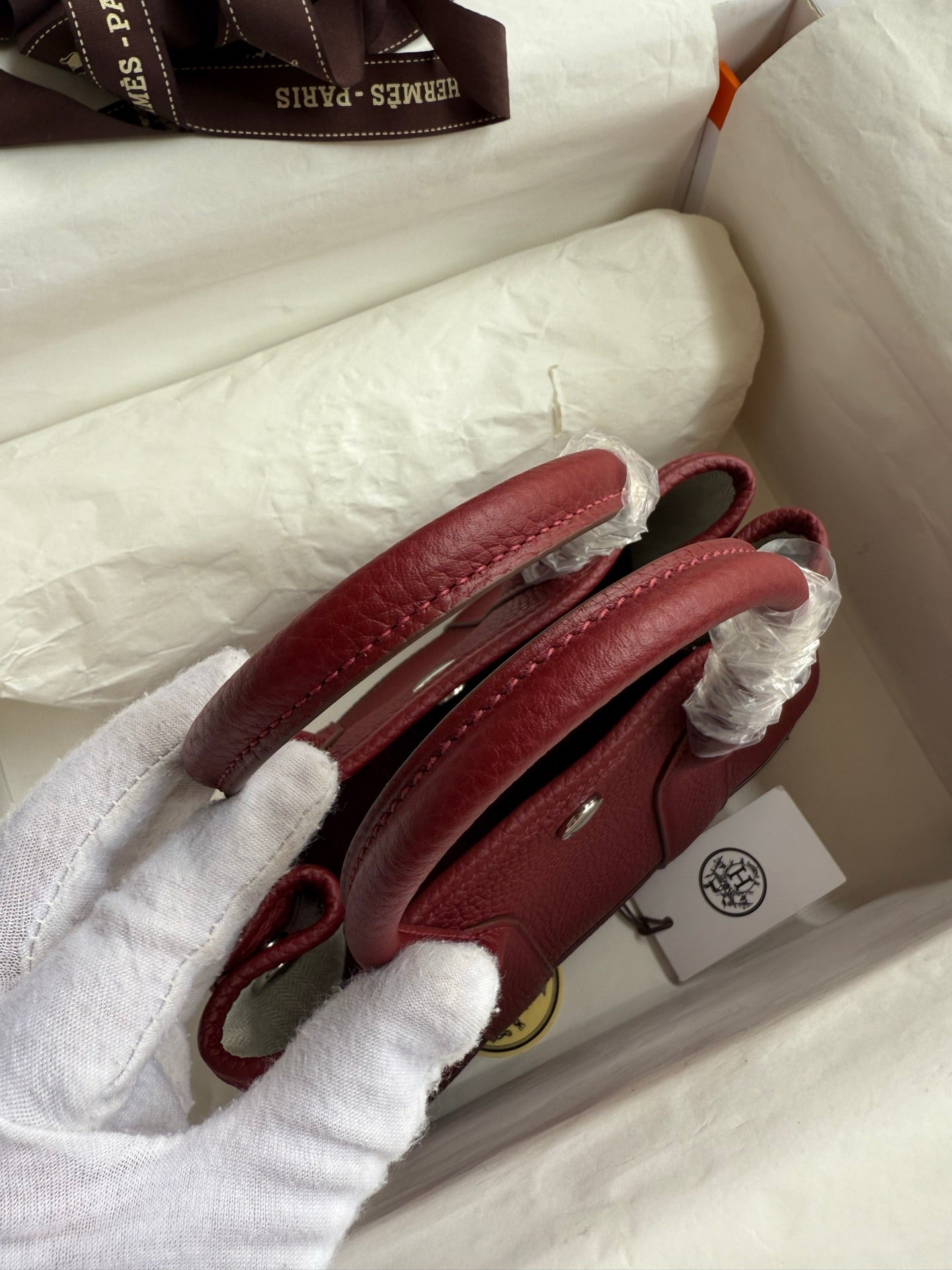 HM 25S GARDEN PARTY 23 CM IN DARK RED TOGO