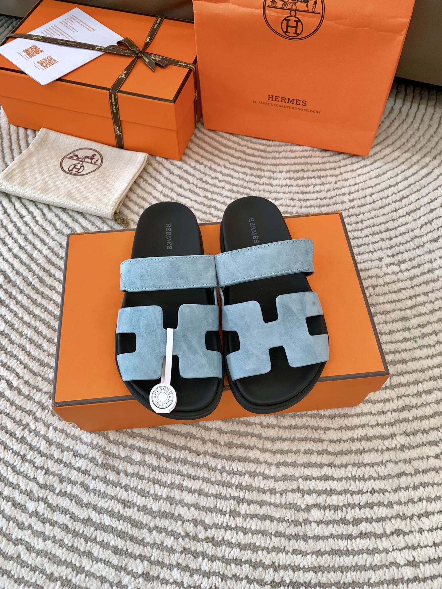HM CHYPRE SANDAL IN LIGHT BLUE SUEDE