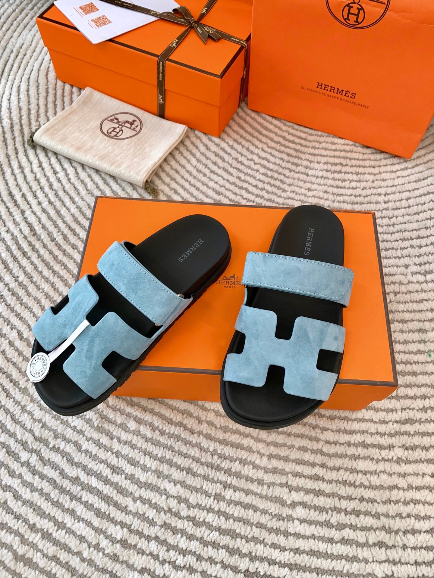 HM CHYPRE SANDAL IN LIGHT BLUE SUEDE