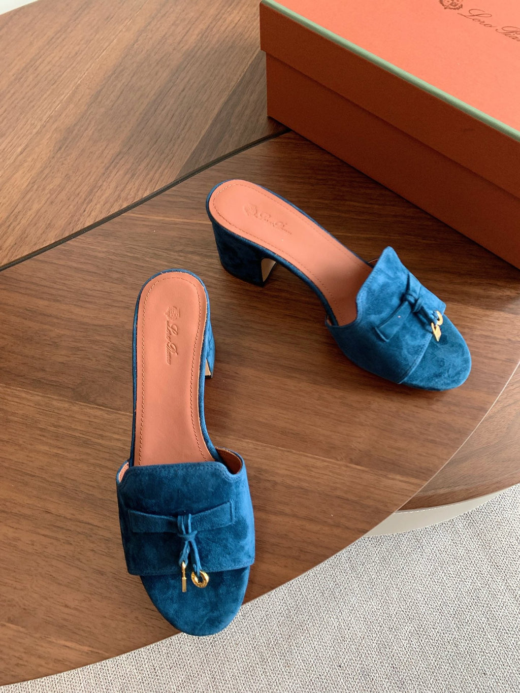 LP 26S SUMMER MULE HEELS 60MM IN DARK BLUE SUEDE GOLD HARDWARE