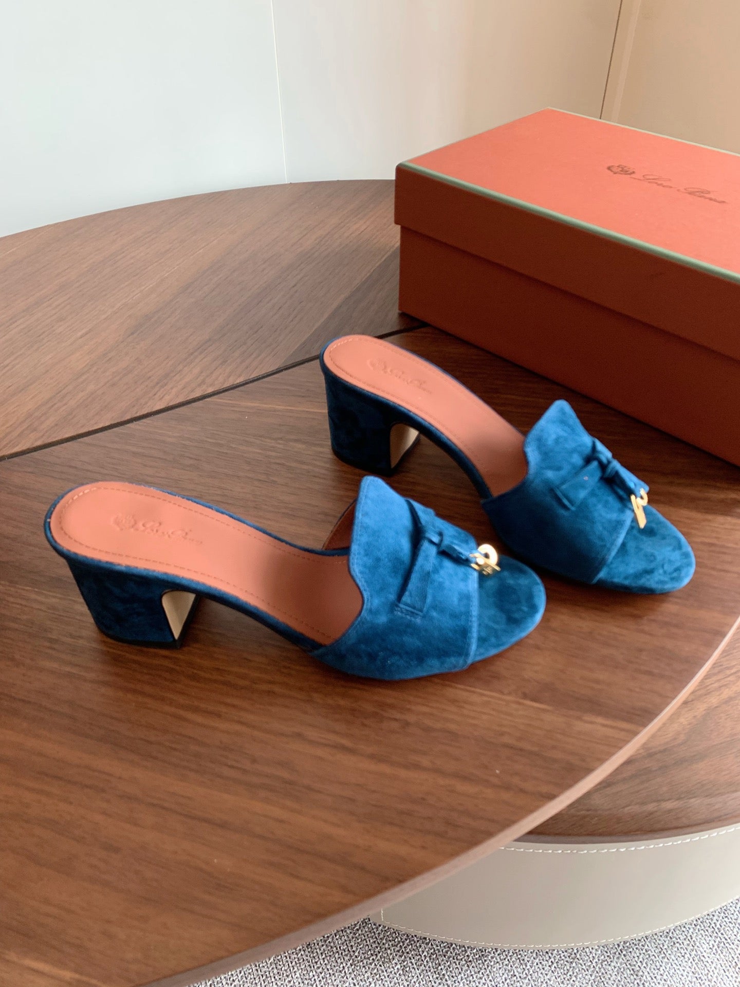 LP 26S SUMMER MULE HEELS 60MM IN DARK BLUE SUEDE GOLD HARDWARE