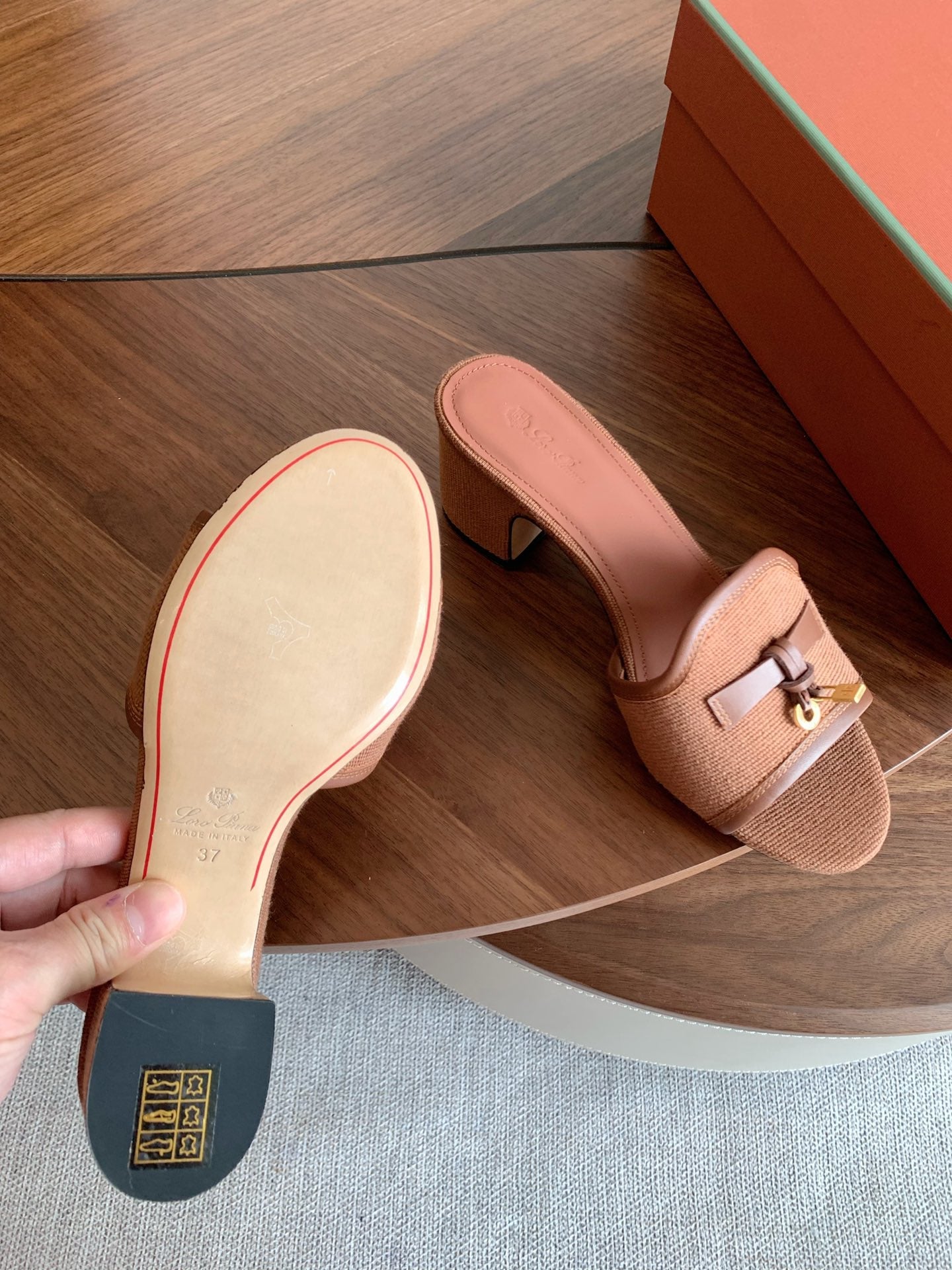 LP 26S SUMMER MULE HEELS 60MM IN DUSTY ROSE BROWN CANVAS AND CALFSKIN GOLD HARDWARE