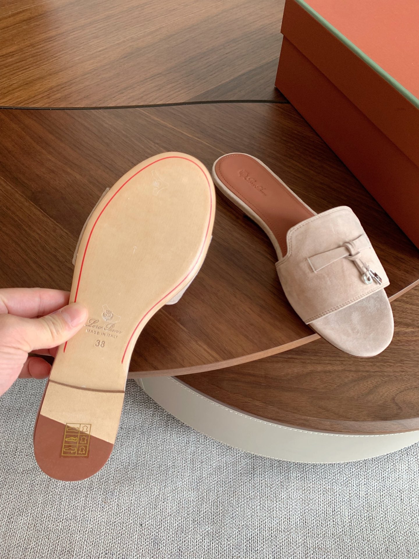 LP 26S SUMMER CHARMS SLIDES IN LIGHT GREY SUEDE GOLD HARDWARE