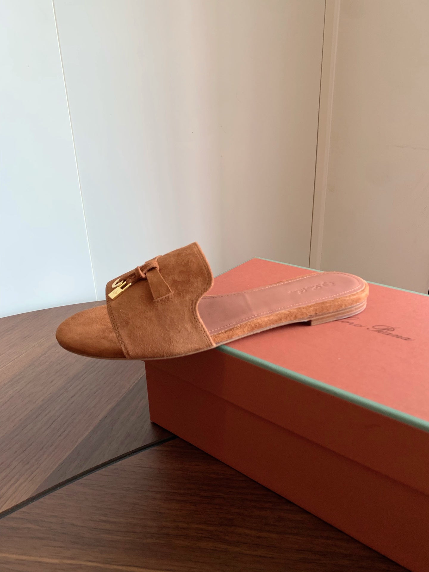 LP 26S SUMMER CHARMS SLIDES IN CARAMEL BROWN SUEDE GOLD HARDWARE