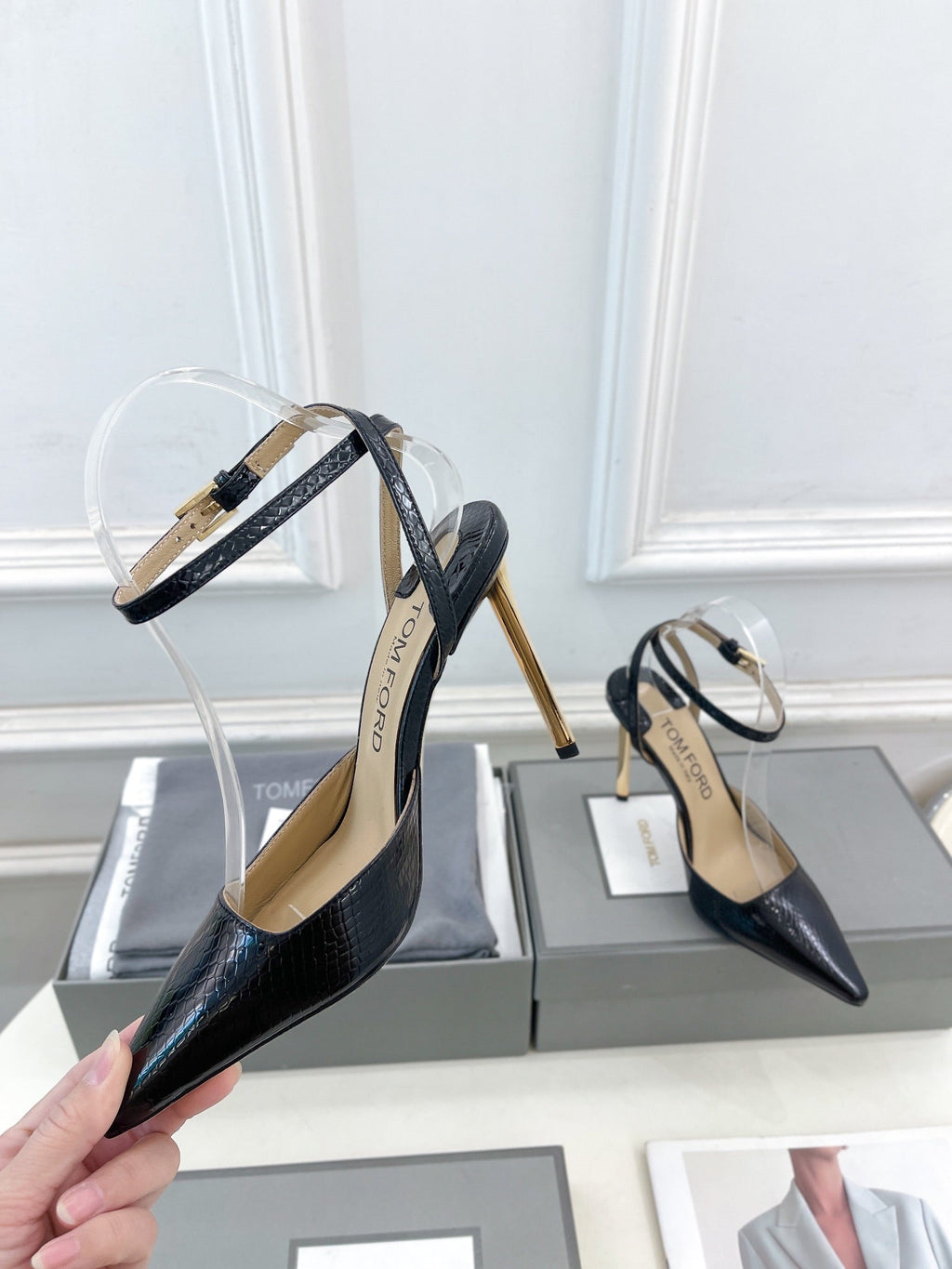 HIGH SLINGBACKS 10 CM IN BLACK SNAKE-PATTERN CALFSKIN