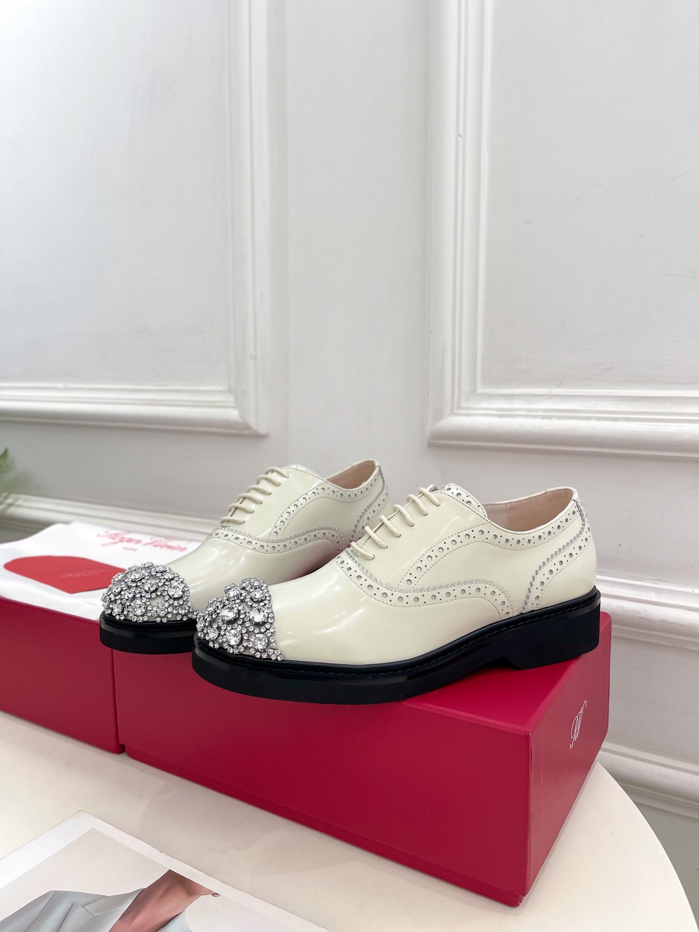VIV' RANGERS LACE-UPS IN WHITE CALFSKIN
