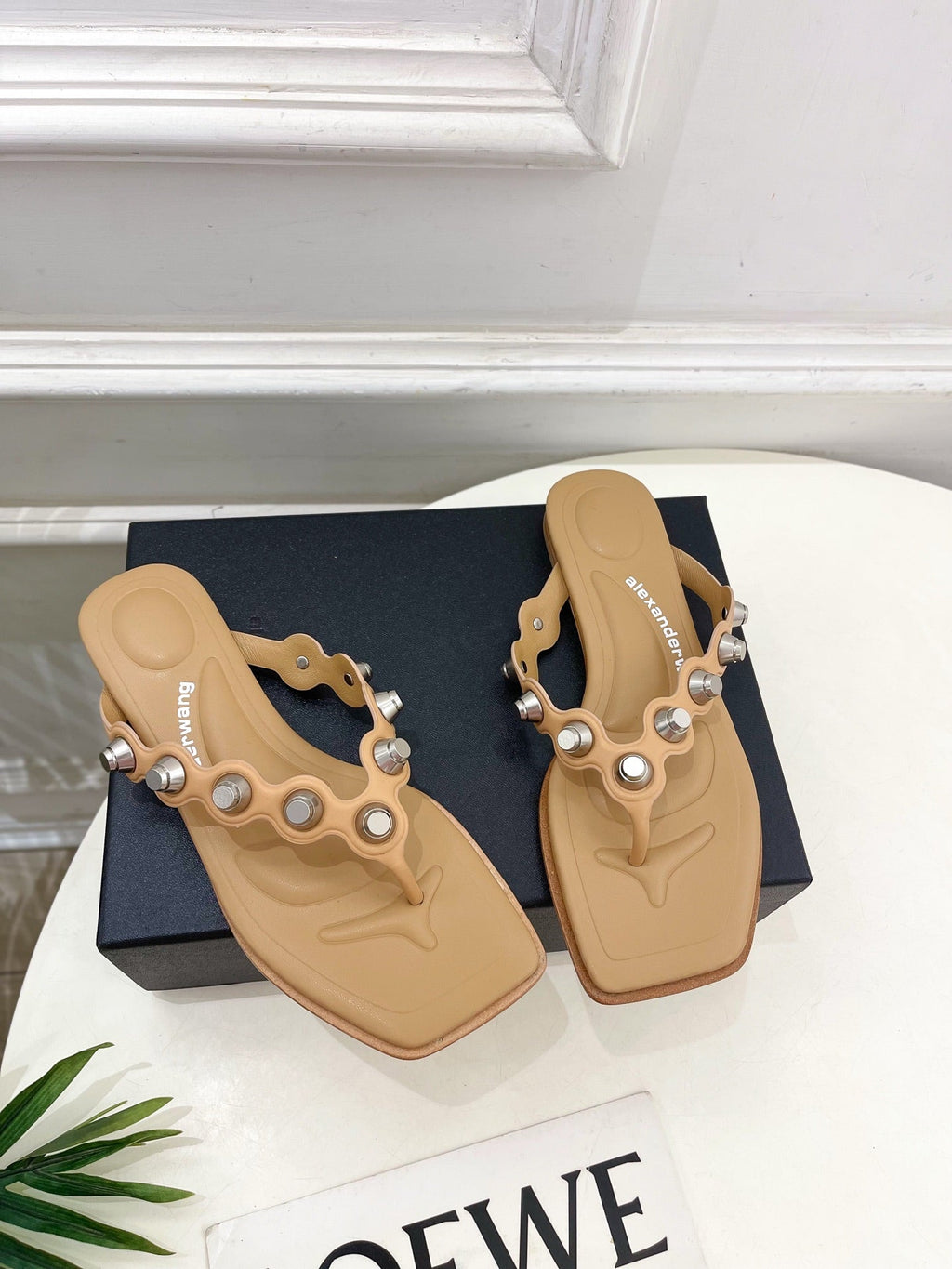 RHODES STUDDED THONG SANDALS IN BROWN CALFSKIN
