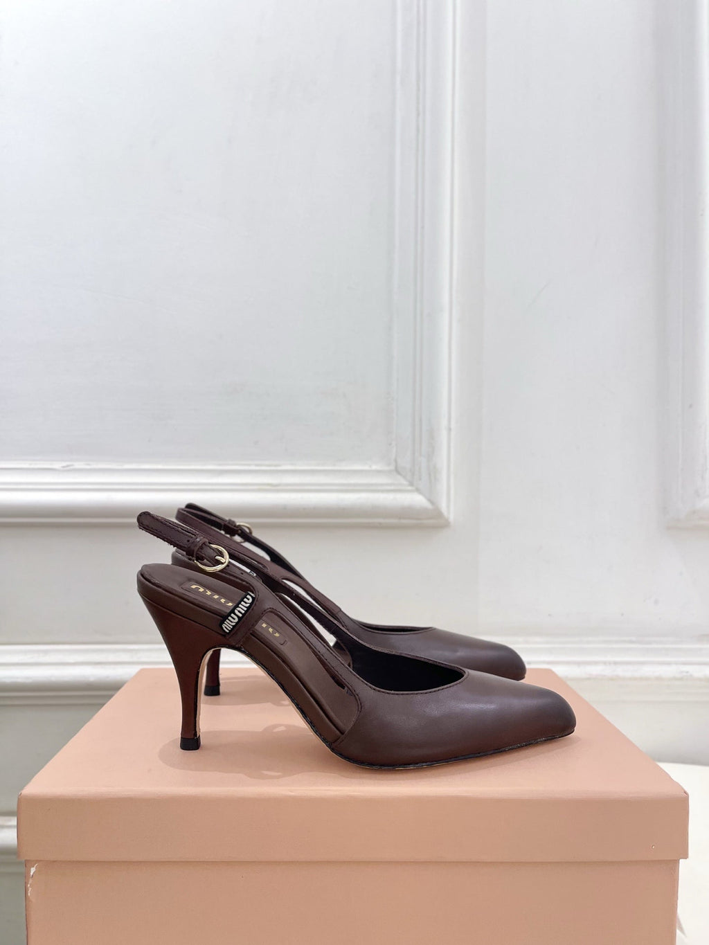 MIUMIU 26S SLINGBACK PUMPS 85MM IN CHOCOLATE BROWN CALFSKIN