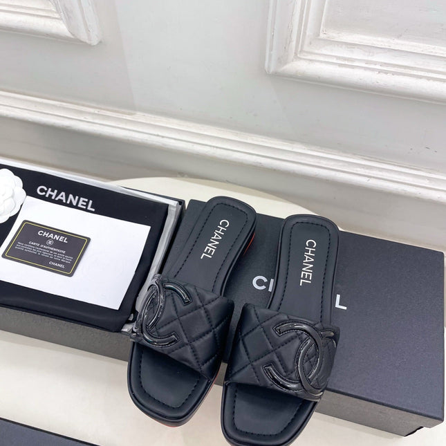 CHANEL 26S FLAT SLIDES IN BLACK LAMBSKIN WITH CC LOGO