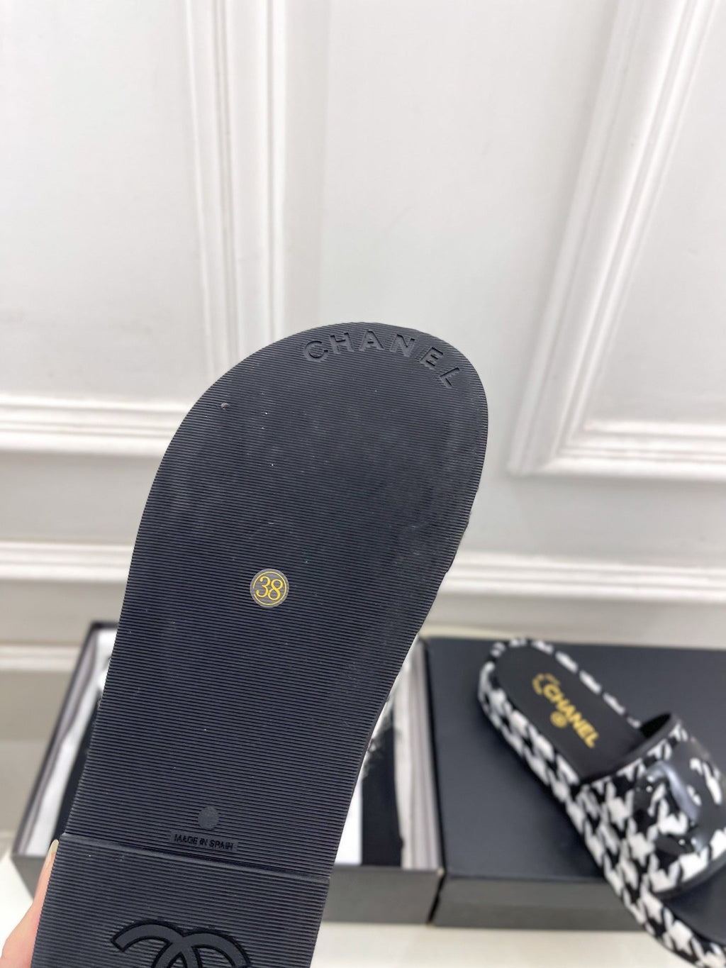 CHANEL 26S SANDALS 35 MM IN BLACK TWEED