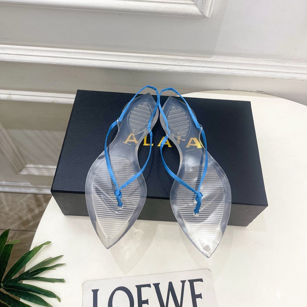 ALAIA 26S POINTED-TOE THONG SANDALS IN BLUE SATIN AND TRANSPARENT PVC