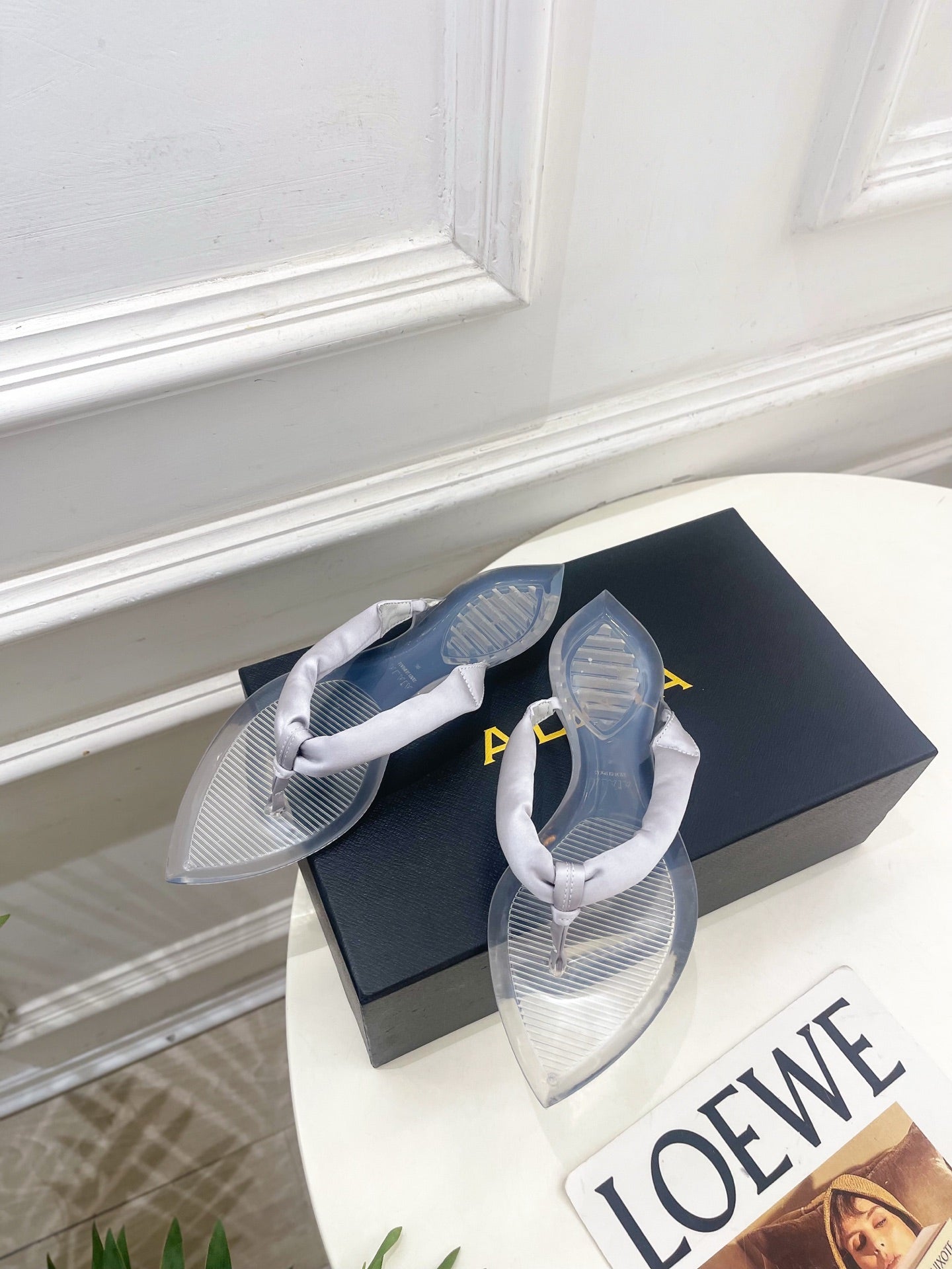 ALAIA 26S THONG SANDALS IN PEARL GREY SATIN AND TRANSPARENT PVC