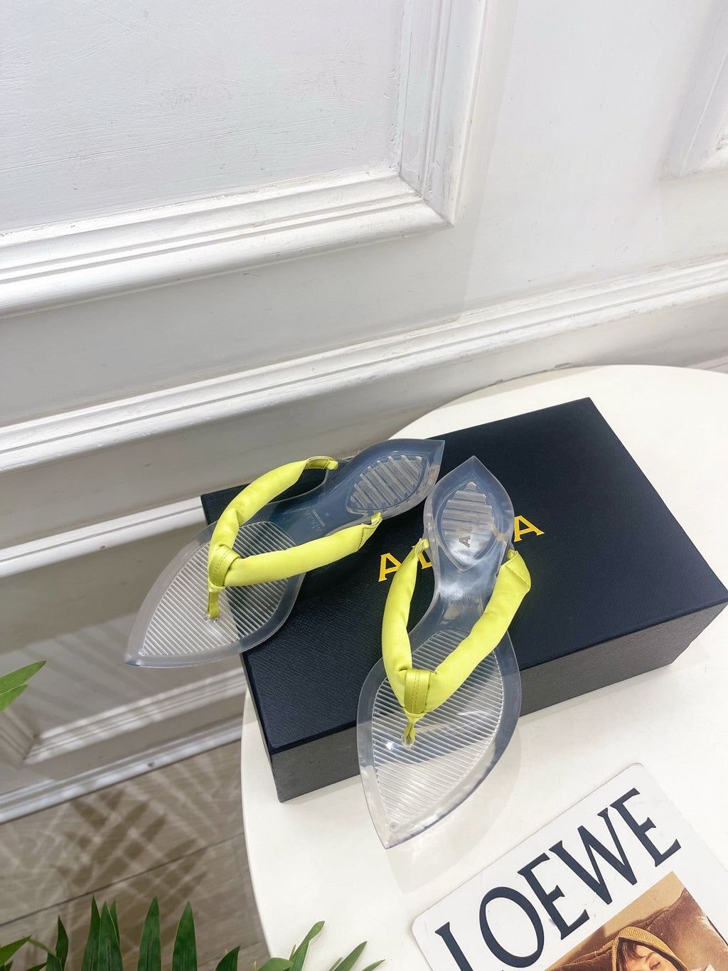 ALAIA 26S THONG SANDALS IN LIGHT YELLOW SATIN AND TRANSPARENT PVC