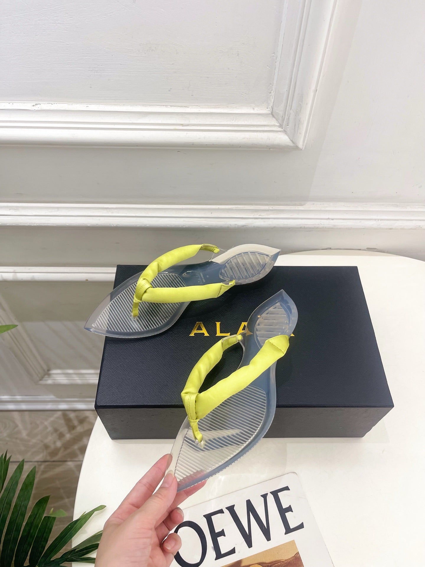 ALAIA 26S THONG SANDALS IN LIGHT YELLOW SATIN AND TRANSPARENT PVC