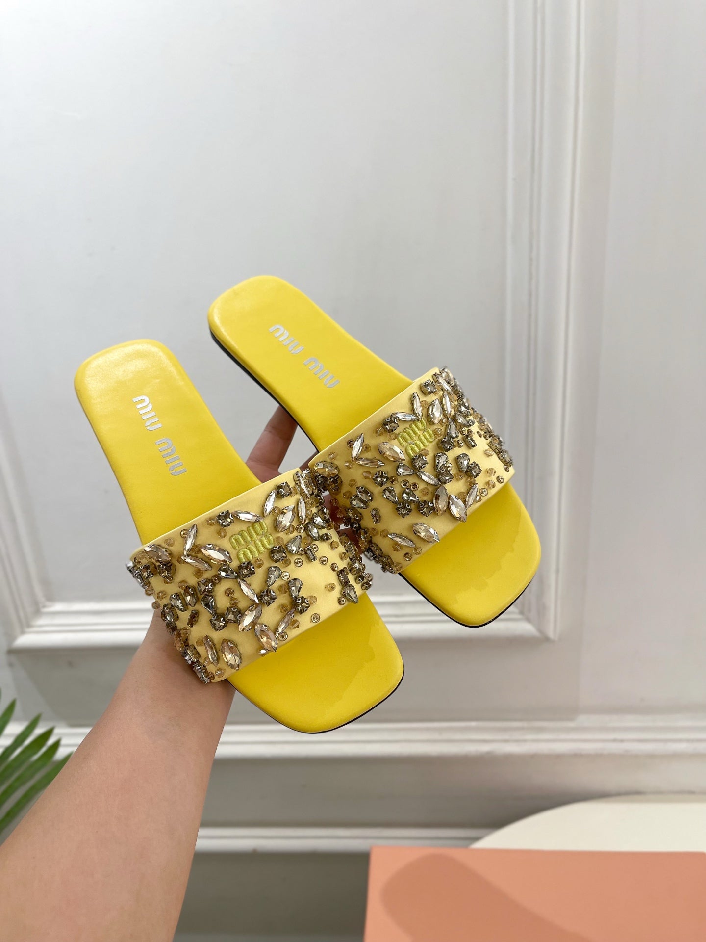 MIUMIU 26S SLIDES IN YELLOW SATIN CRYSTAL EMBELLISHED