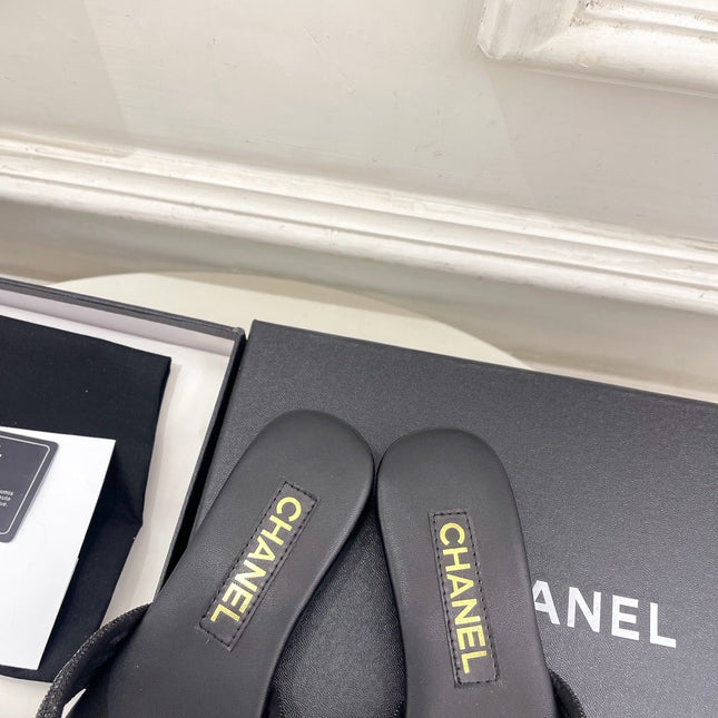 CHANEL 26S THONG SANDALS IN BLACK WITH CRYSTAL EMBELLISHED STRAPS