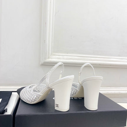 CHANEL 26S POINTED TOE HIGH HEEL SLINGBACK PUMPS 90 MM IN WHITE MESH WITH BLACK TOE CAP