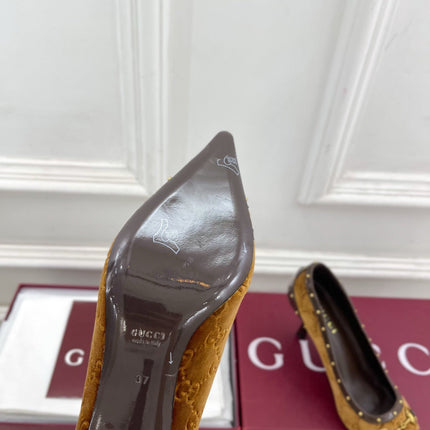 GUCCI 26S HIGH HEELS 75 MM IN CAMEL BROWN VELVET GG LOGO PATTERN