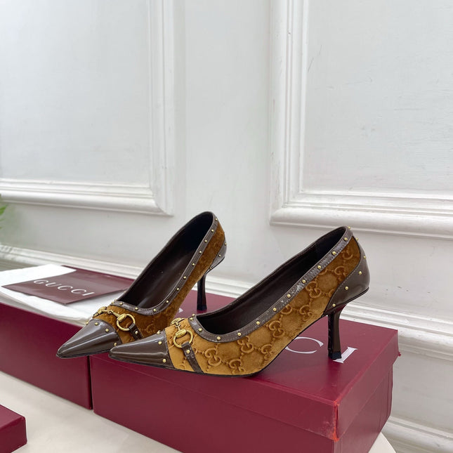 GUCCI 26S HIGH HEELS 75 MM IN CAMEL BROWN VELVET GG LOGO PATTERN