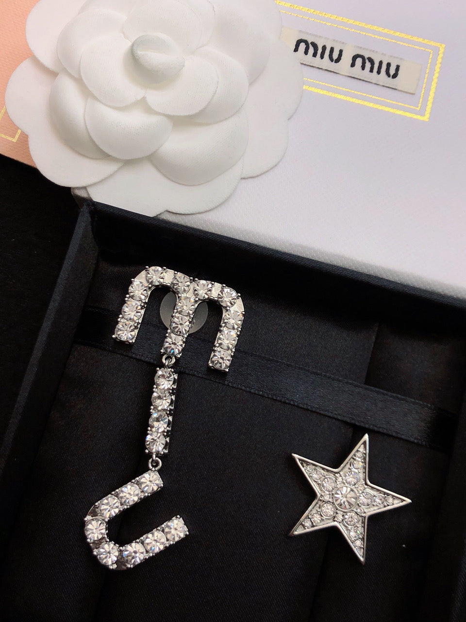 MIUMIU 26S CRYSTAL LOGO DROP EARRING AND STAR STUD EARRING SET IN SILVER TONE METAL 630843