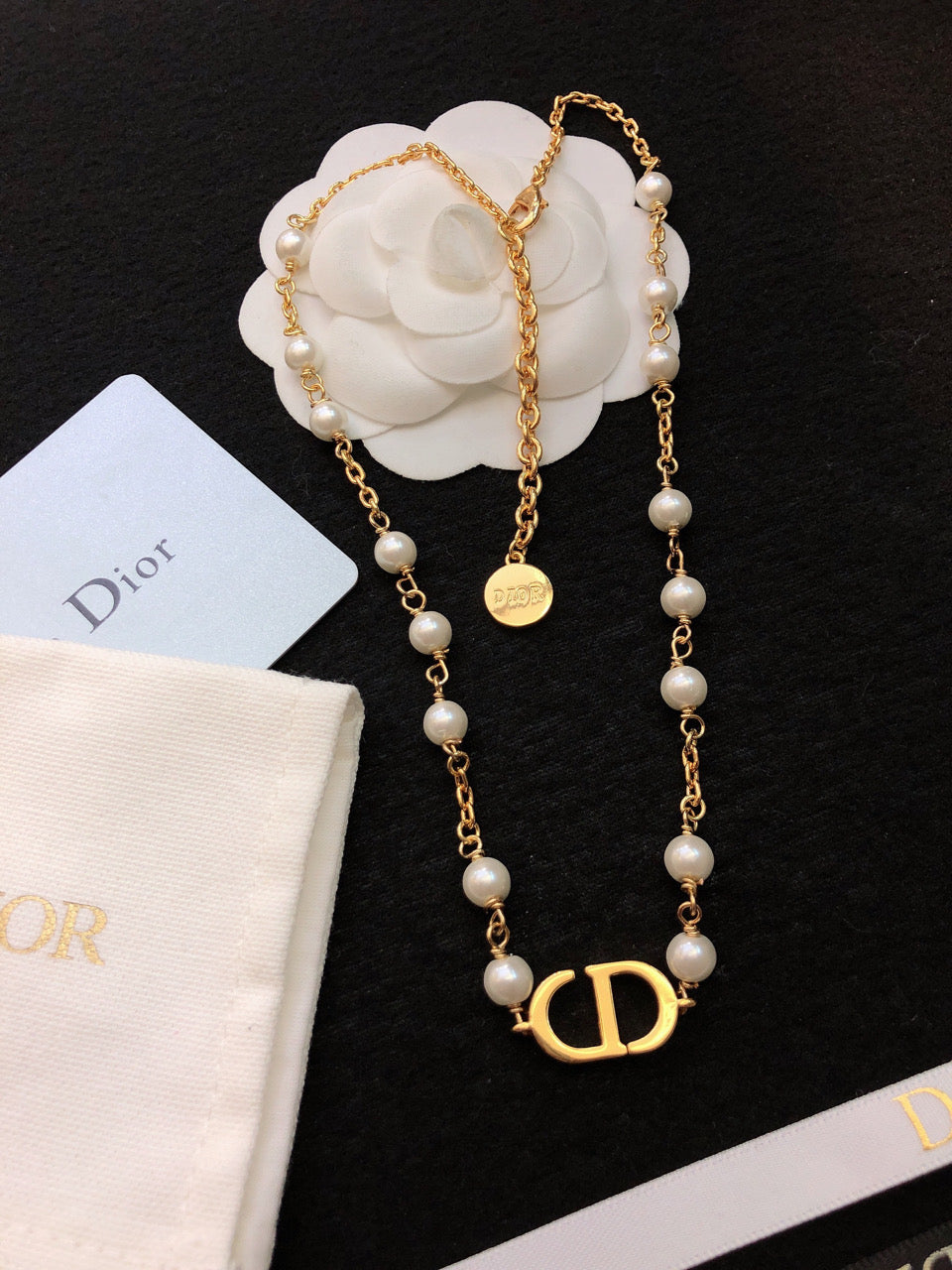 CD 26S CD LOGO PEARL CHAIN NECKLACE IN GOLD TONE METAL WITH WHITE PEARL 631005