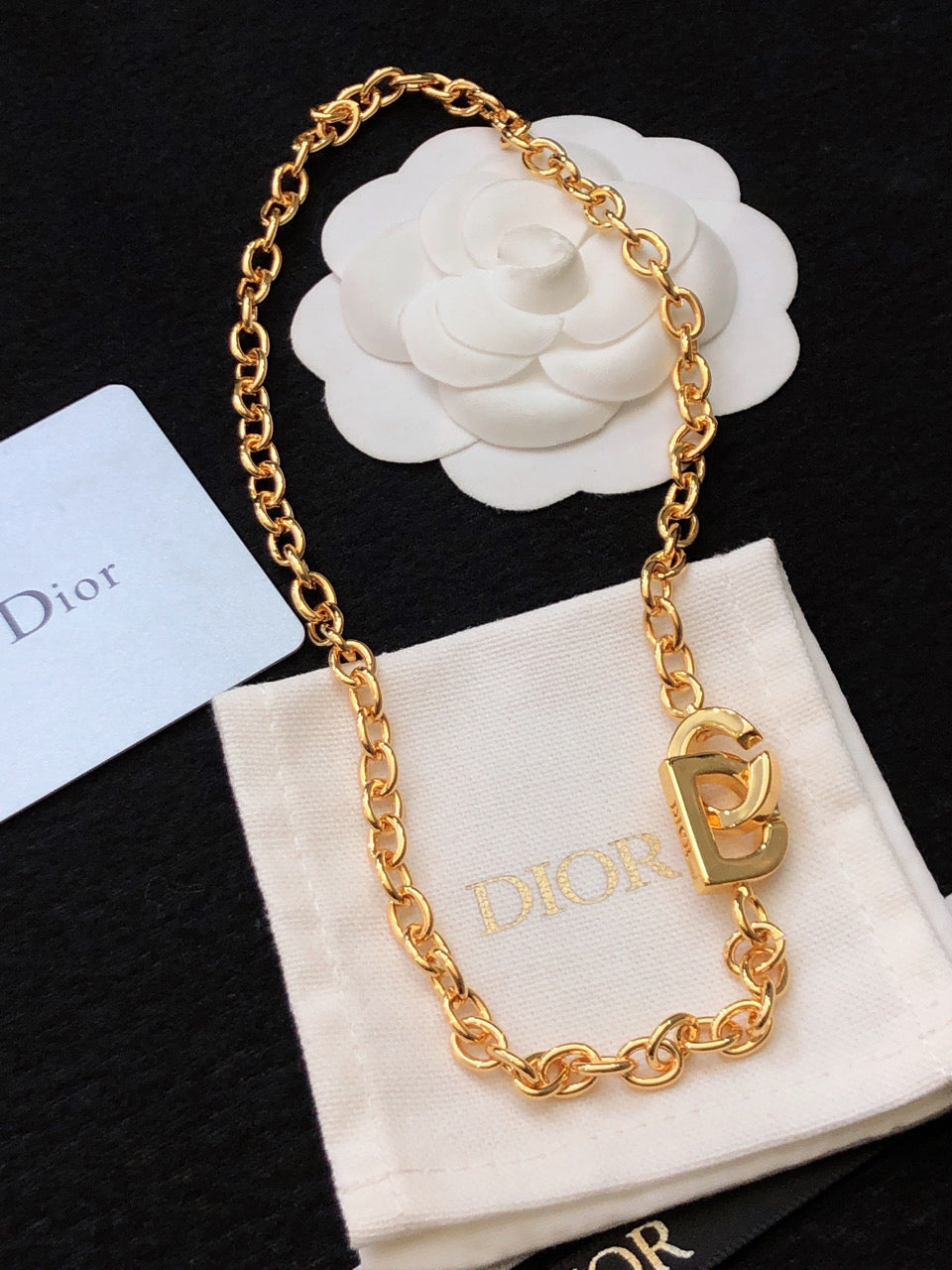 CD 26S CD LOGO CHUNKY CHAIN NECKLACE IN GOLD TONE METAL 631003