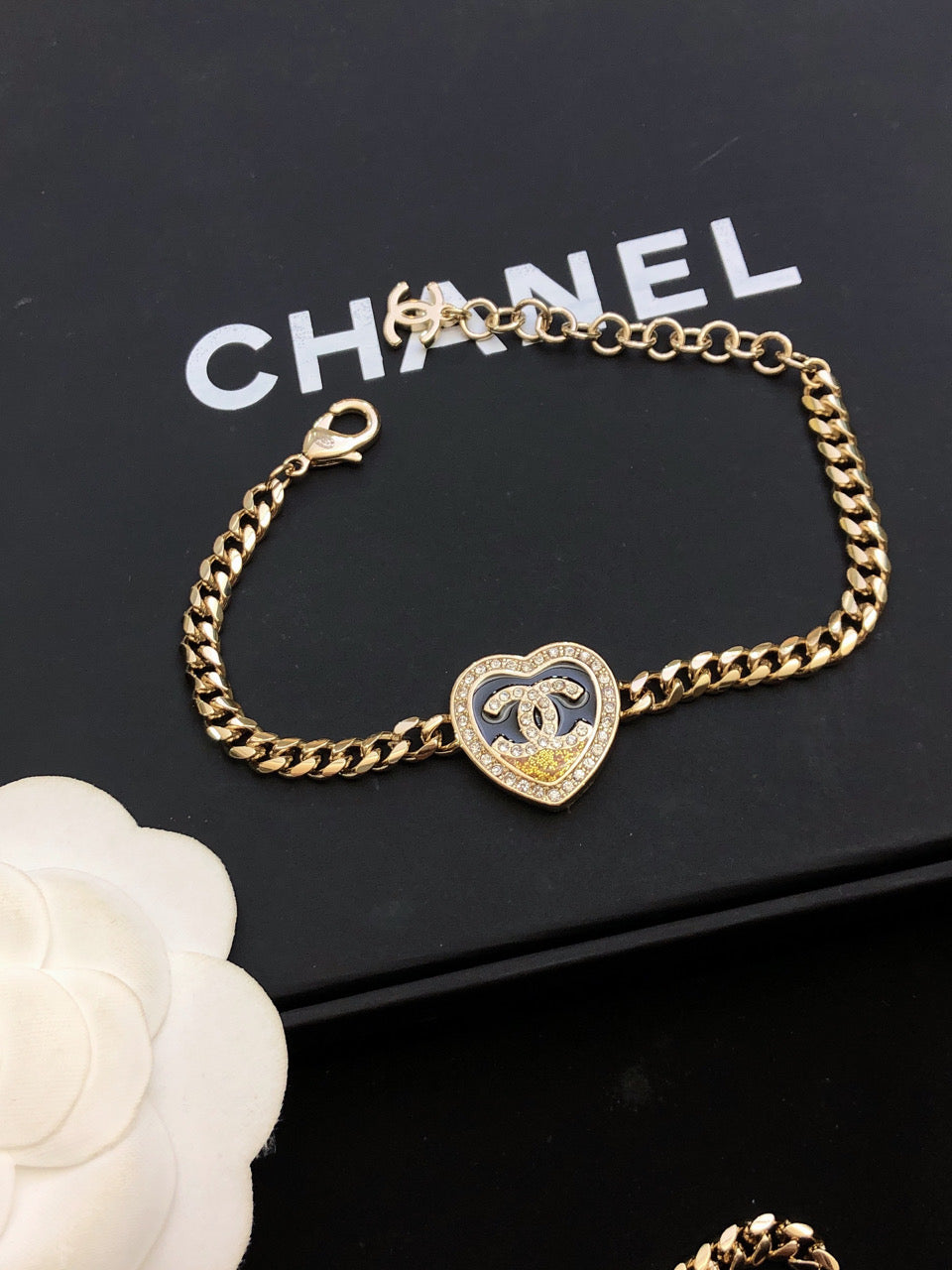 CHANEL 26S DOUBLE C LOGO PAVE CRYSTAL HEART CHAIN BRACELET IN GOLD METAL 633321