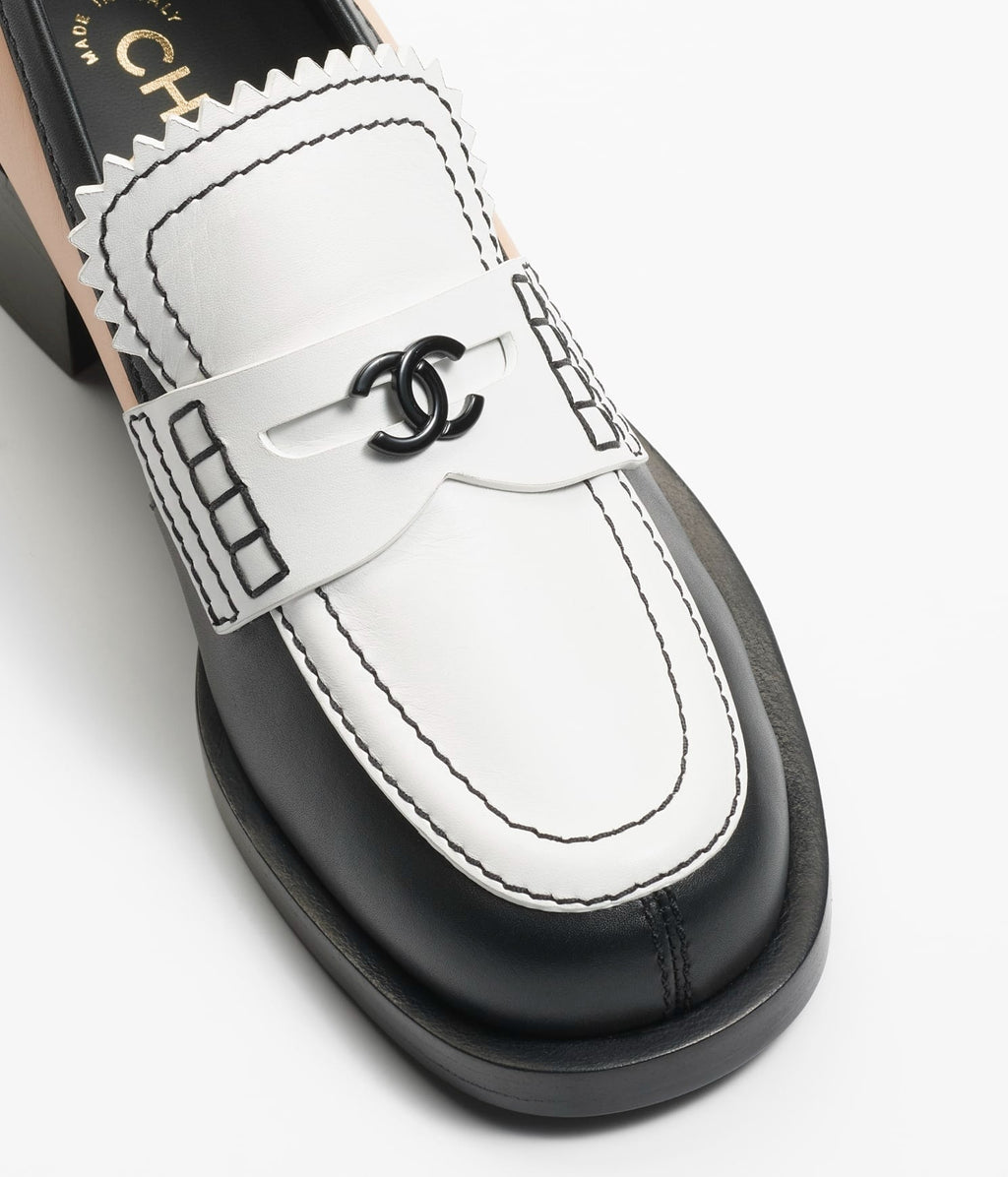 MOCCASINS WHITE BLACK BEIGE CALFSKIN