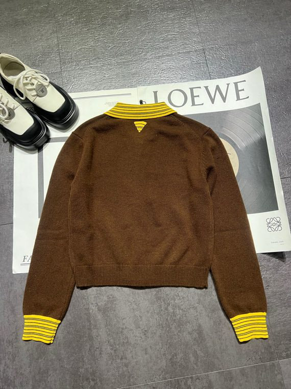 PRADA 26S CARDIGAN 701