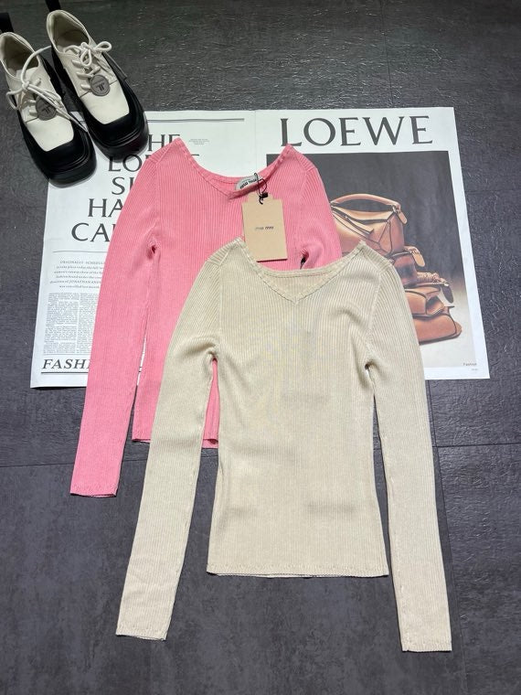 MIUMIU KNIT SWEATER STYLE 543