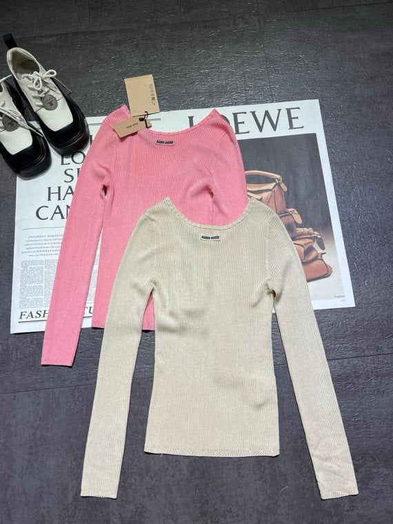 MIUMIU KNIT SWEATER STYLE 543