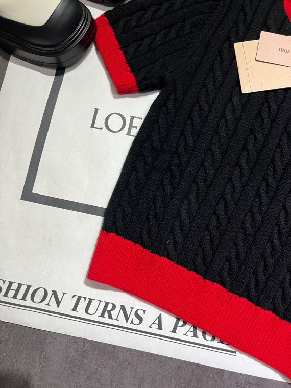 MIUMIU SHORT-SLEEVE KNIT SWEATER 530