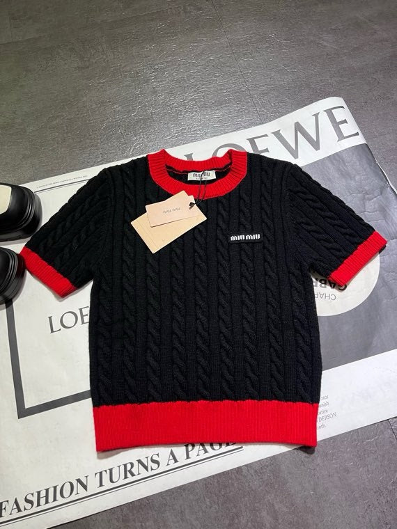 MIUMIU SHORT-SLEEVE KNIT SWEATER 530