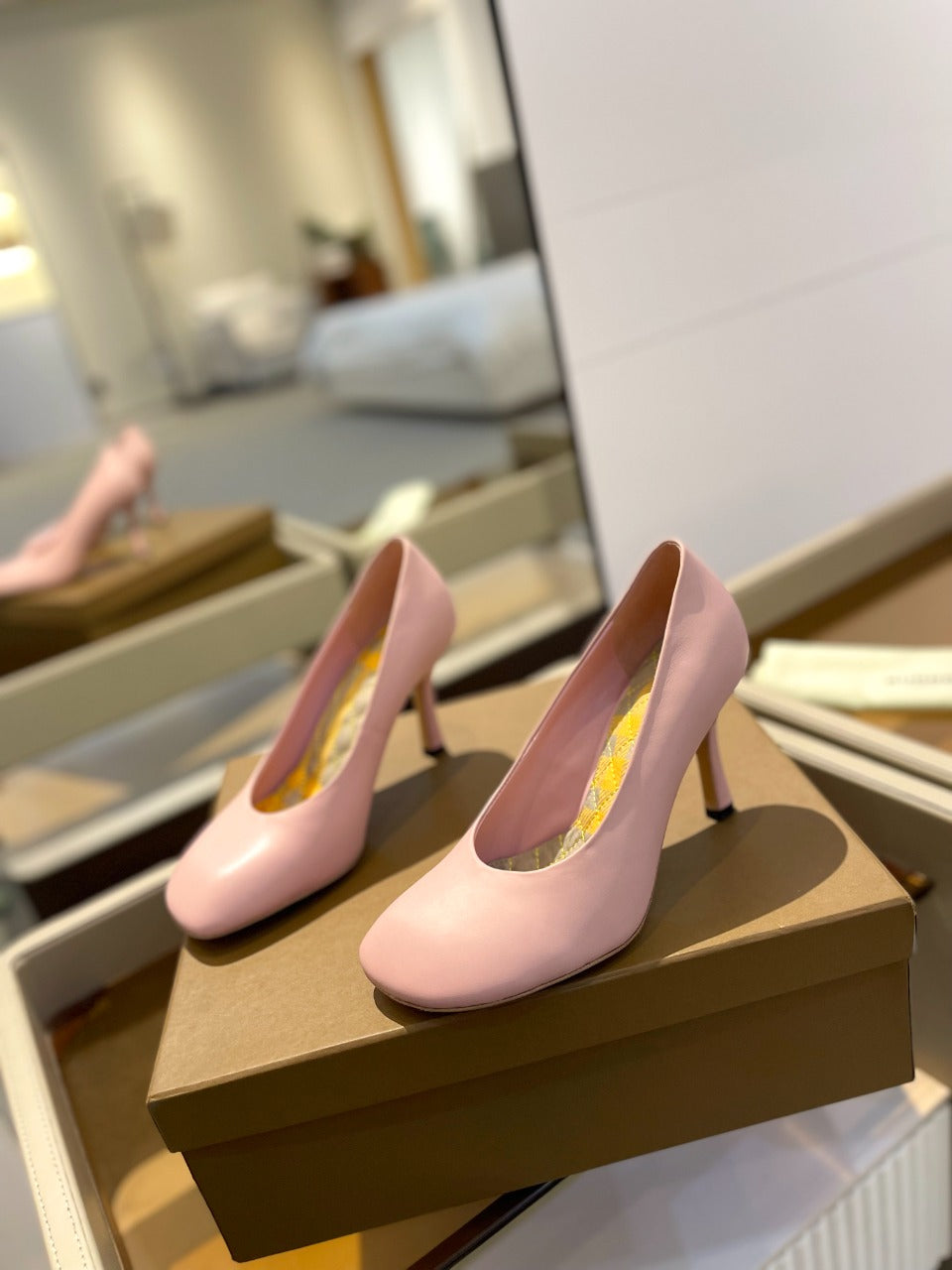 BURBERRY 26S HIGH HEELS 85 MM IN LIGHT PINK CALFSKIN