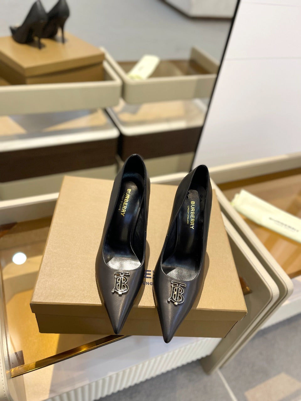BURBERRY 26S HIGH HEELS 105 MM IN BLACK CALFSKIN WITH LOGO