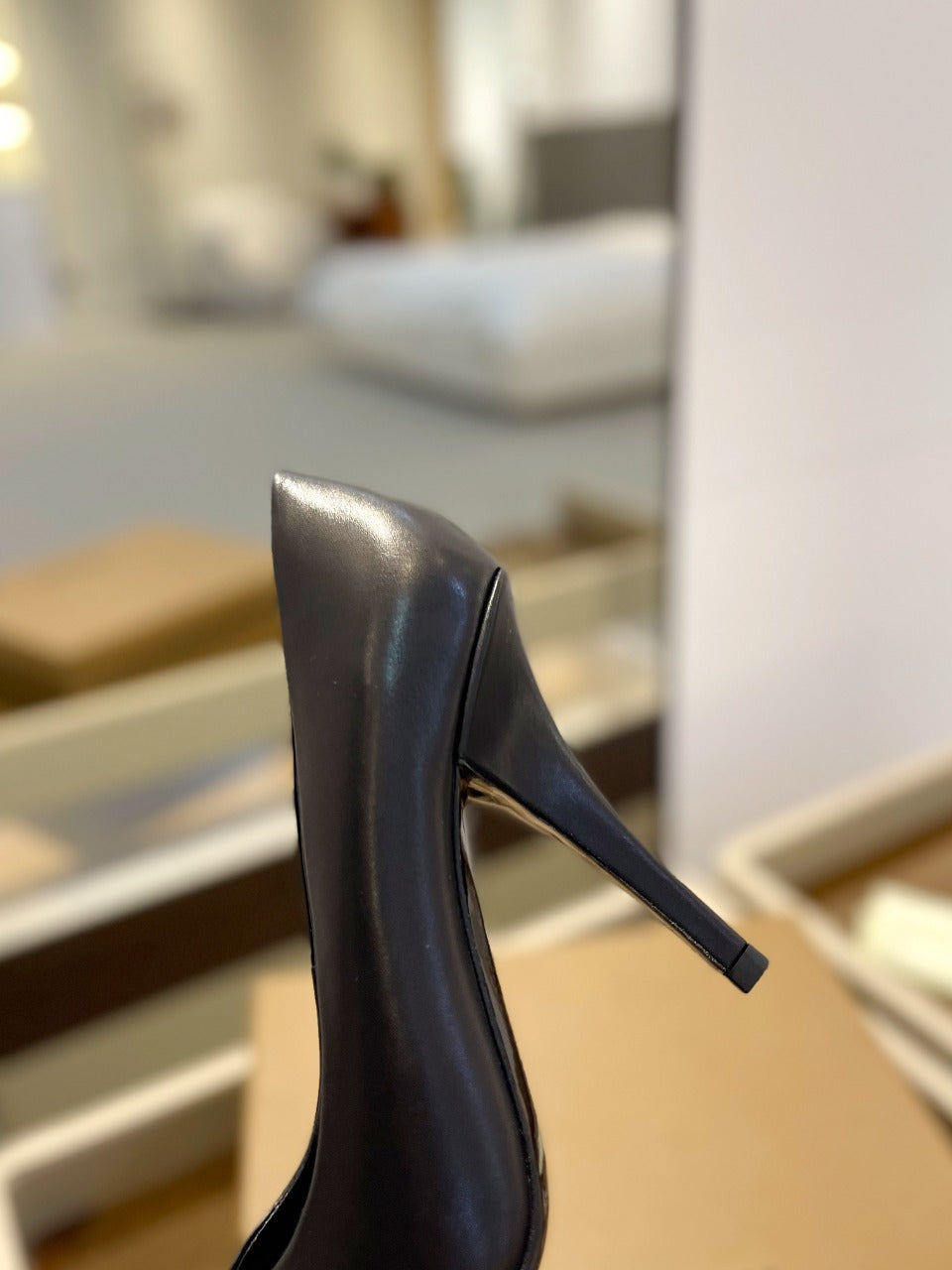 BURBERRY 26S HIGH HEELS 105 MM IN BLACK CALFSKIN WITH LOGO