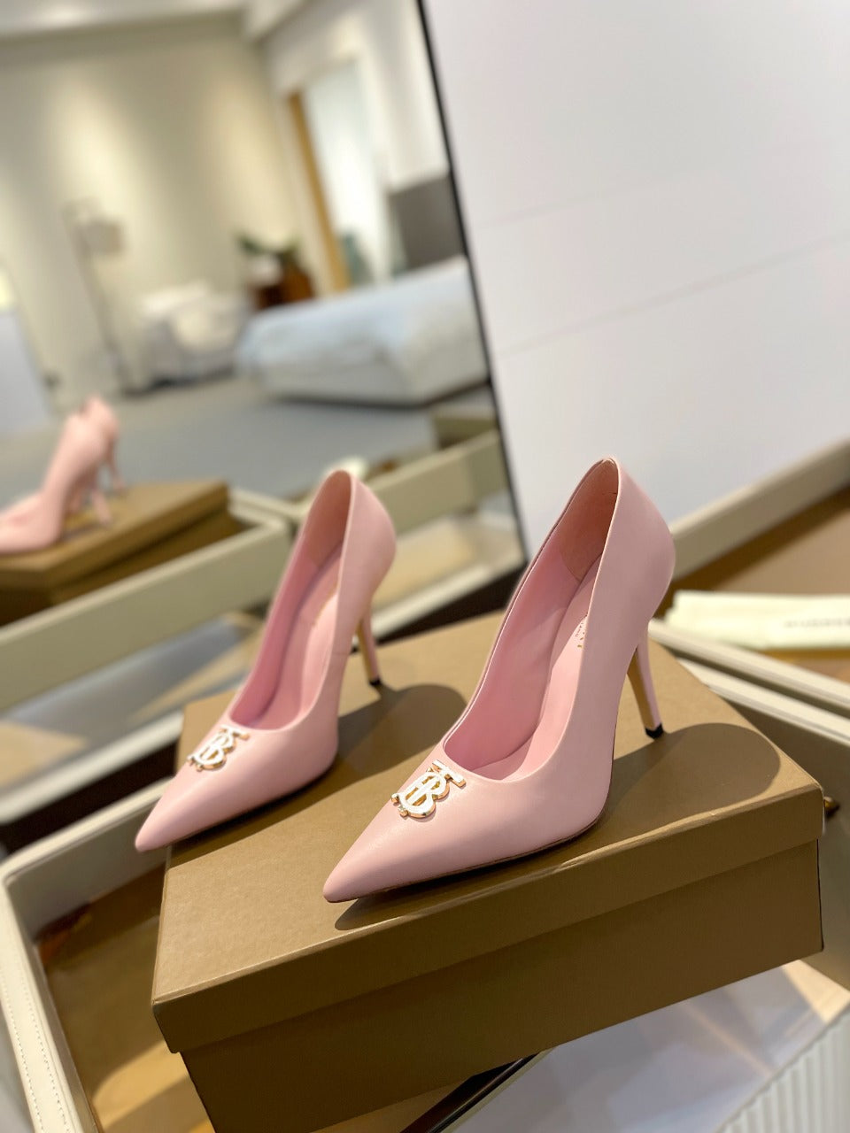 BURBERRY 26S HIGH HEELS 105 MM IN LIGHT PINK CALFSKIN WITH LOGO