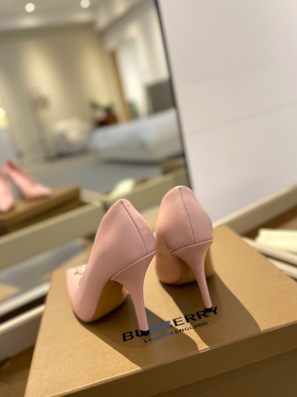 BURBERRY 26S HIGH HEELS 105 MM IN LIGHT PINK CALFSKIN WITH LOGO