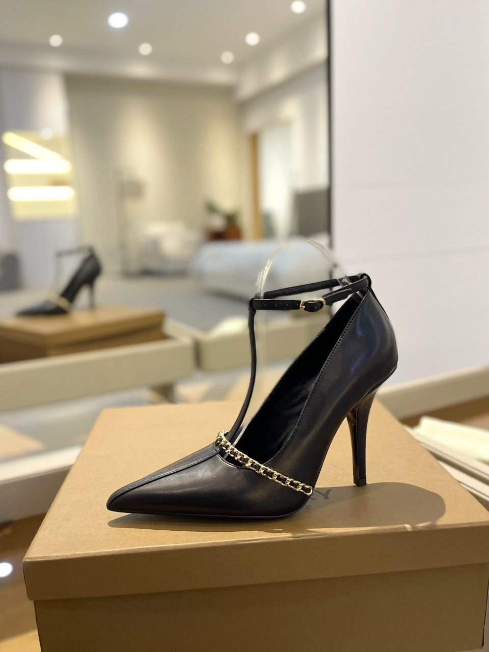 BURBERRY 26S HIGH HEELS 105 MM IN BLACK CALFSKIN