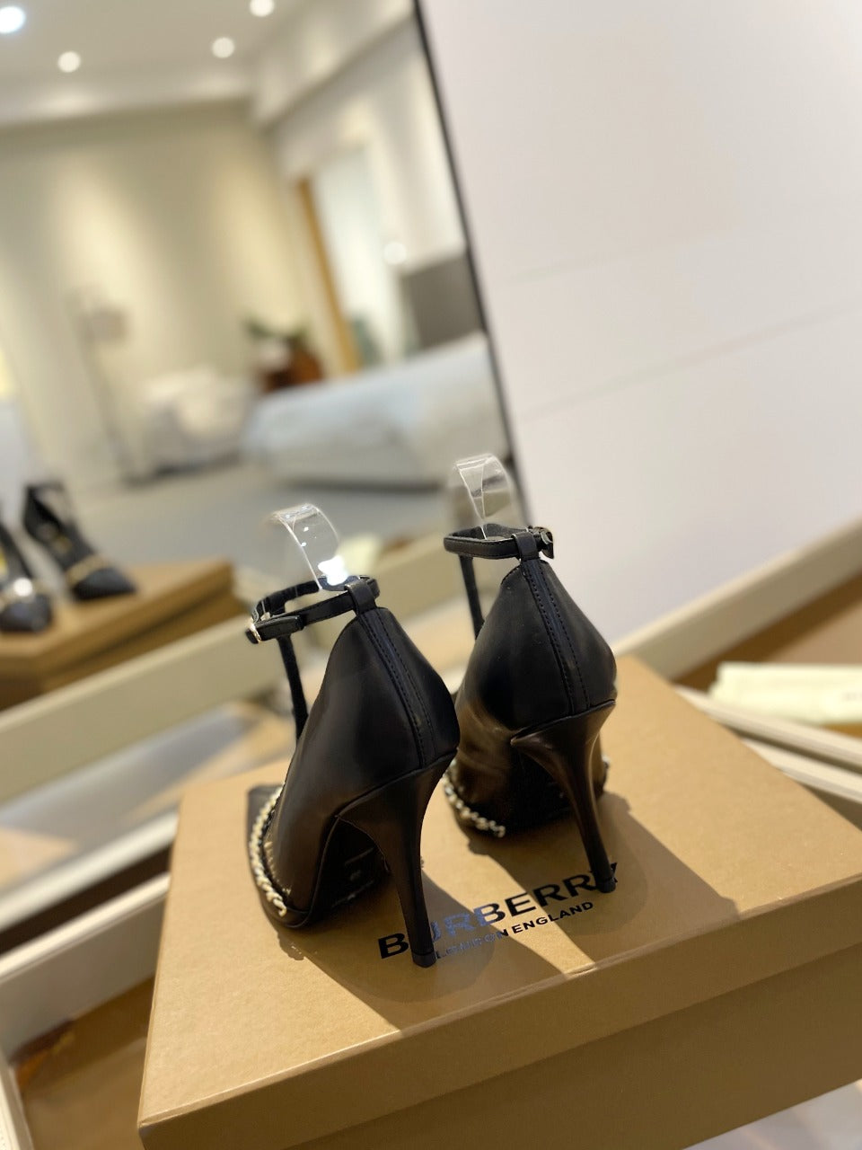 BURBERRY 26S HIGH HEELS 105 MM IN BLACK CALFSKIN