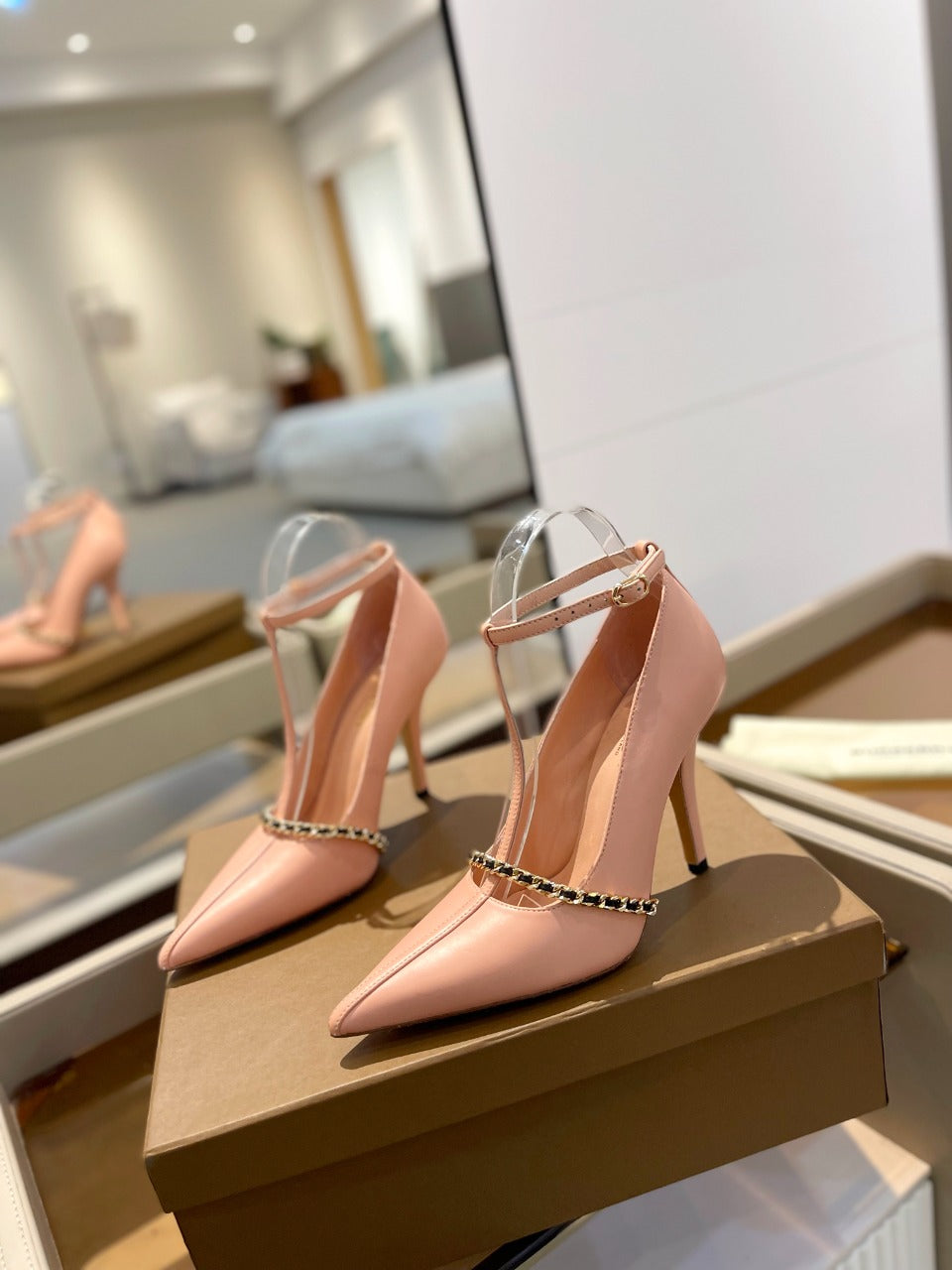 BURBERRY 26S HIGH HEELS 105 MM IN NUDE PINK CALFSKIN